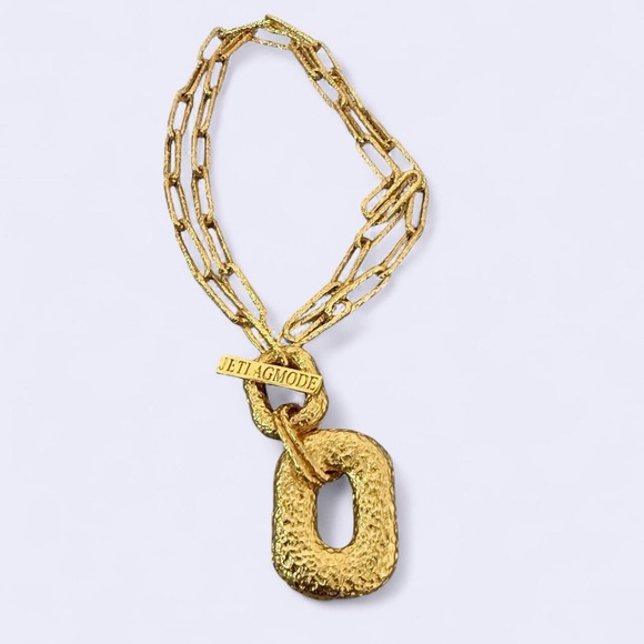 Gold Chain Necklace - Picture 5 of 8